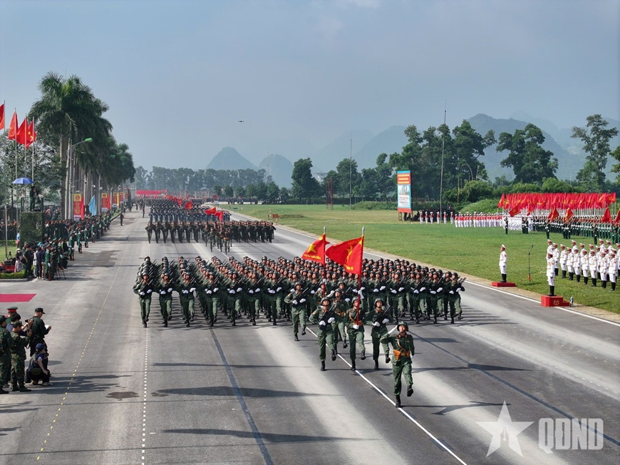 Bản tin thời sự tổng hợp tuần: Tổng hợp luyện sẵn sàng cho nhiệm vụ A80